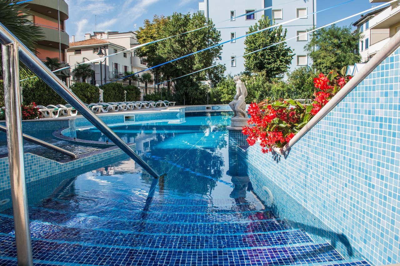 Hotel Miranda Белариа-Игеа Марина Екстериор снимка