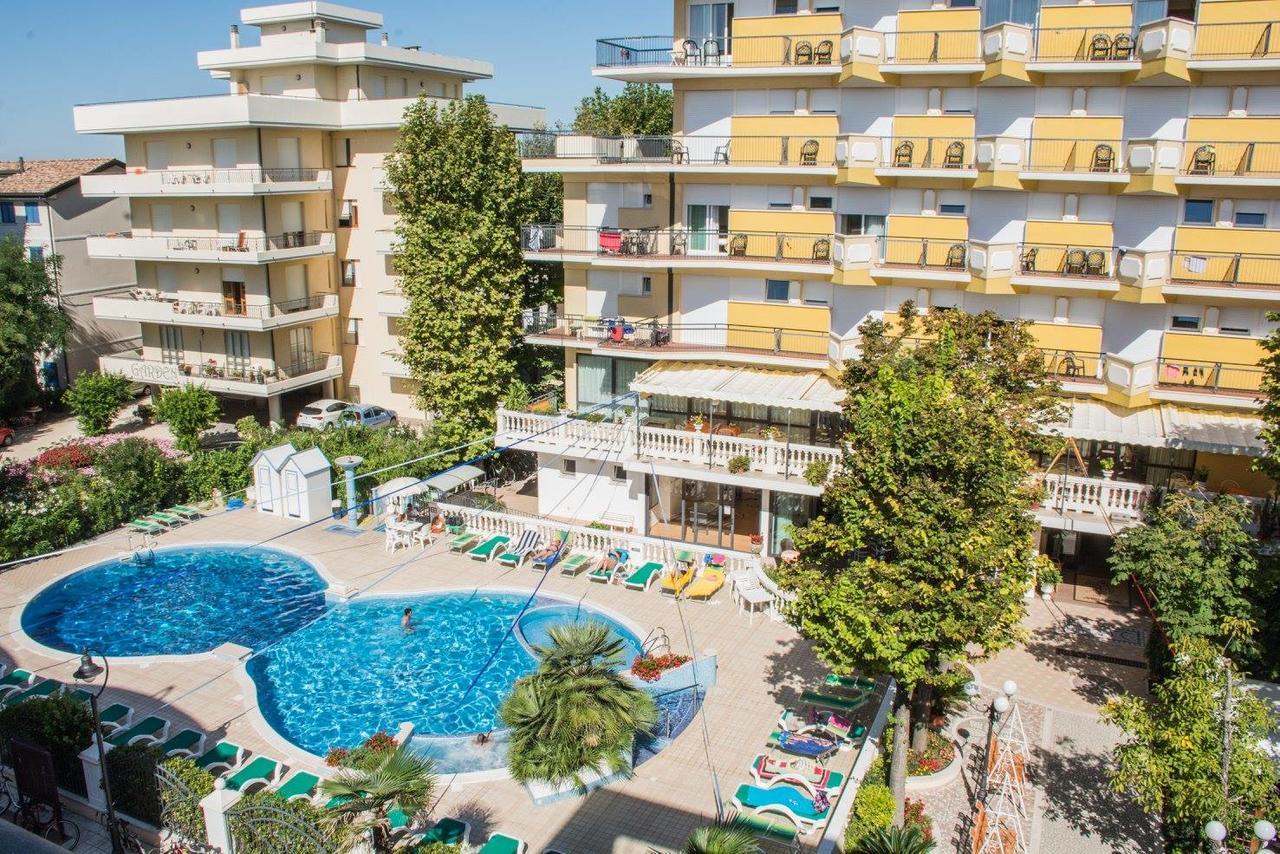 Hotel Miranda Белариа-Игеа Марина Екстериор снимка