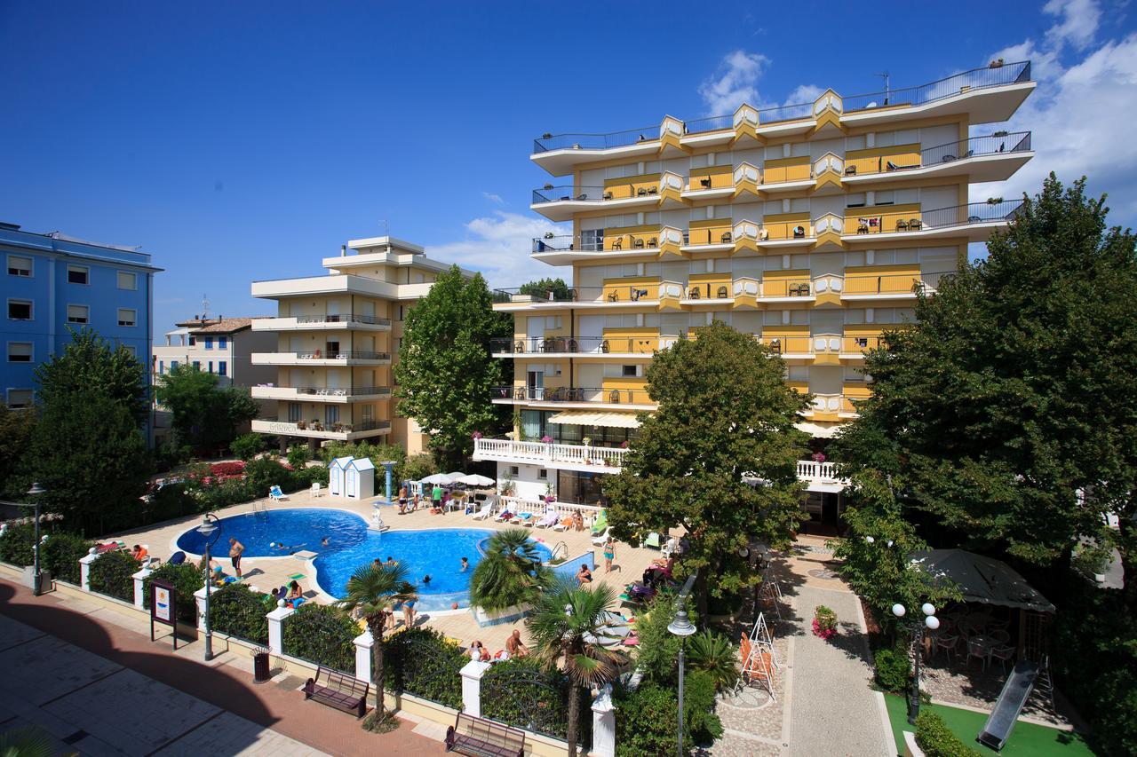 Hotel Miranda Белариа-Игеа Марина Екстериор снимка