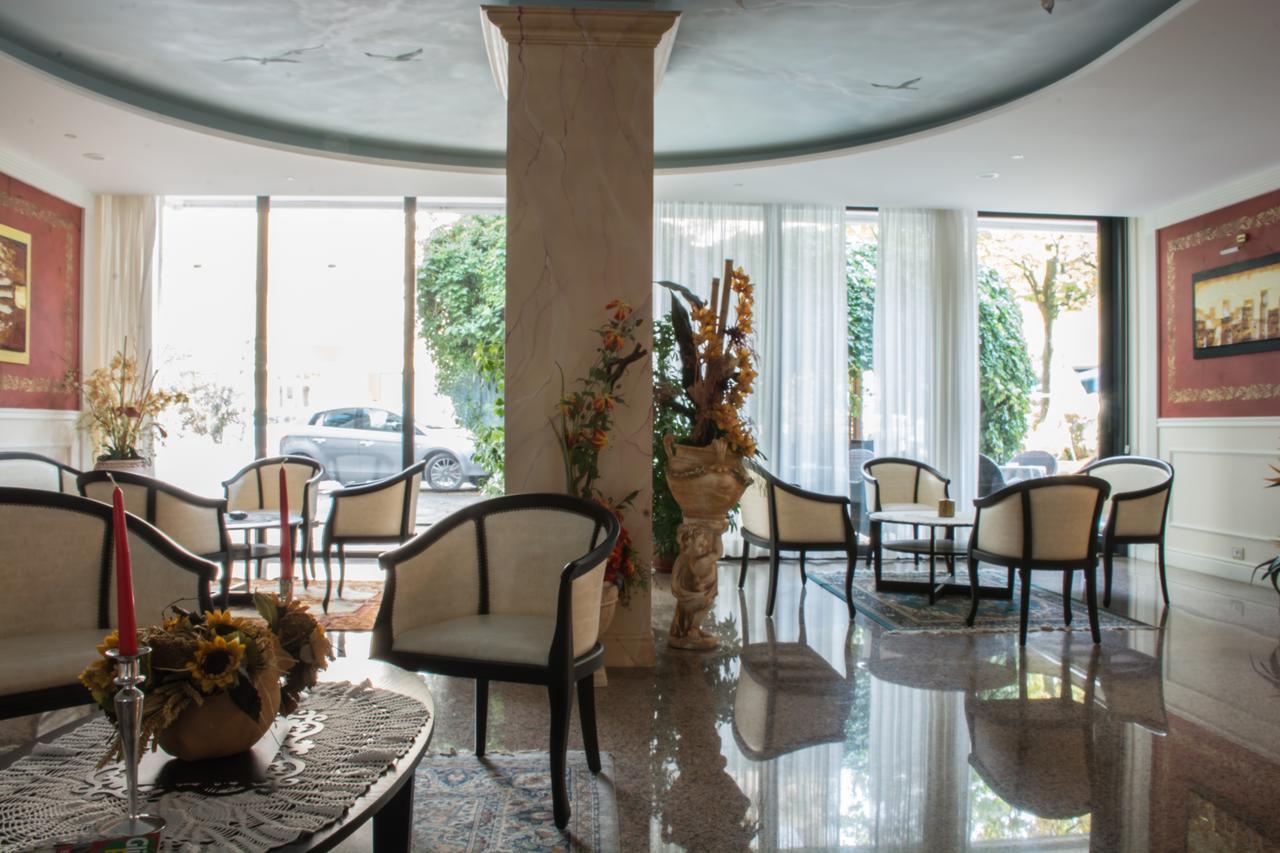 Hotel Miranda Белариа-Игеа Марина Екстериор снимка