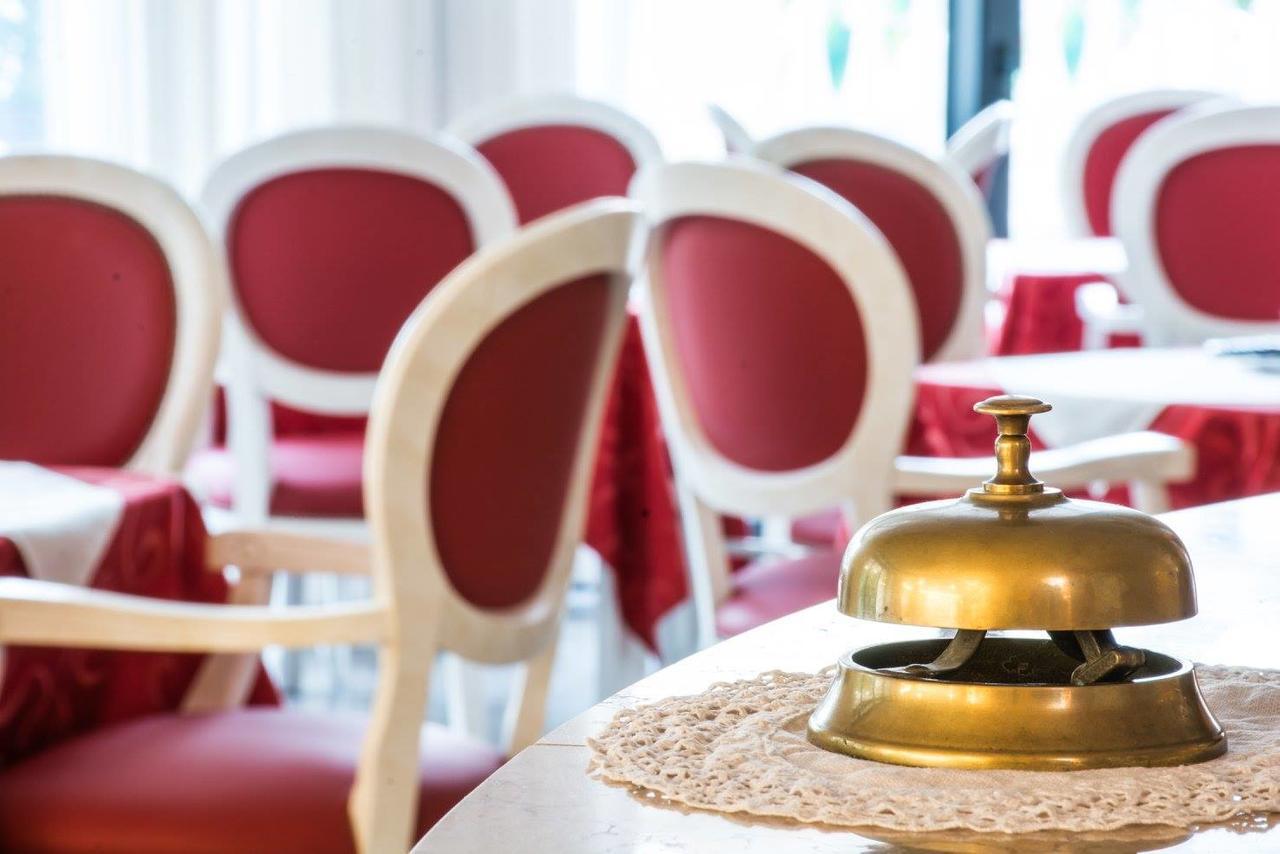 Hotel Miranda Белариа-Игеа Марина Екстериор снимка